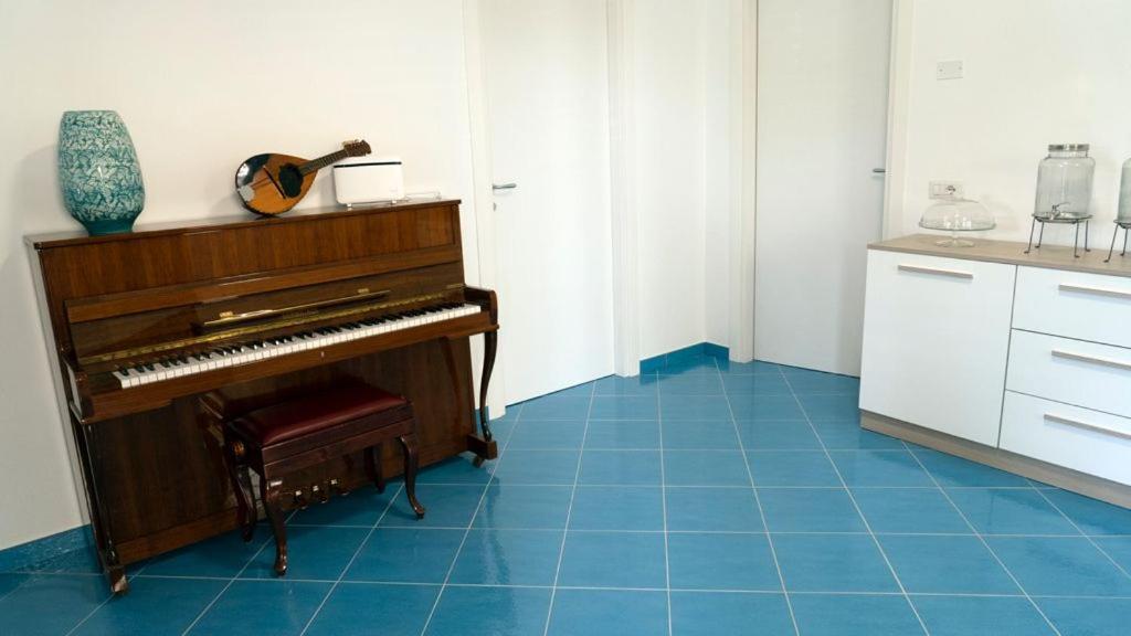 Bed and Breakfast Music House Палінуро Екстер'єр фото